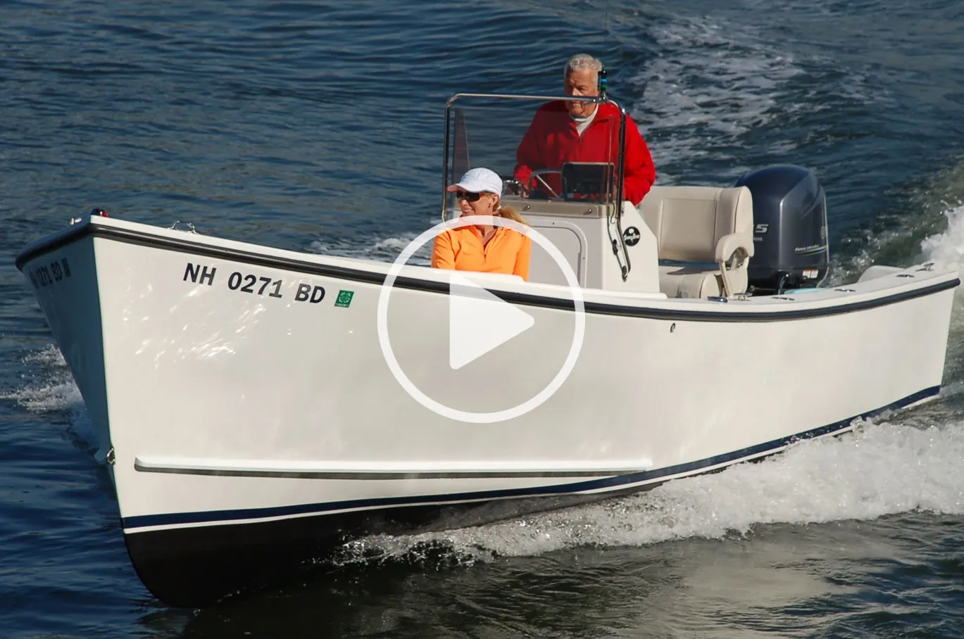 Benefits of center console boats for fishing and recreation